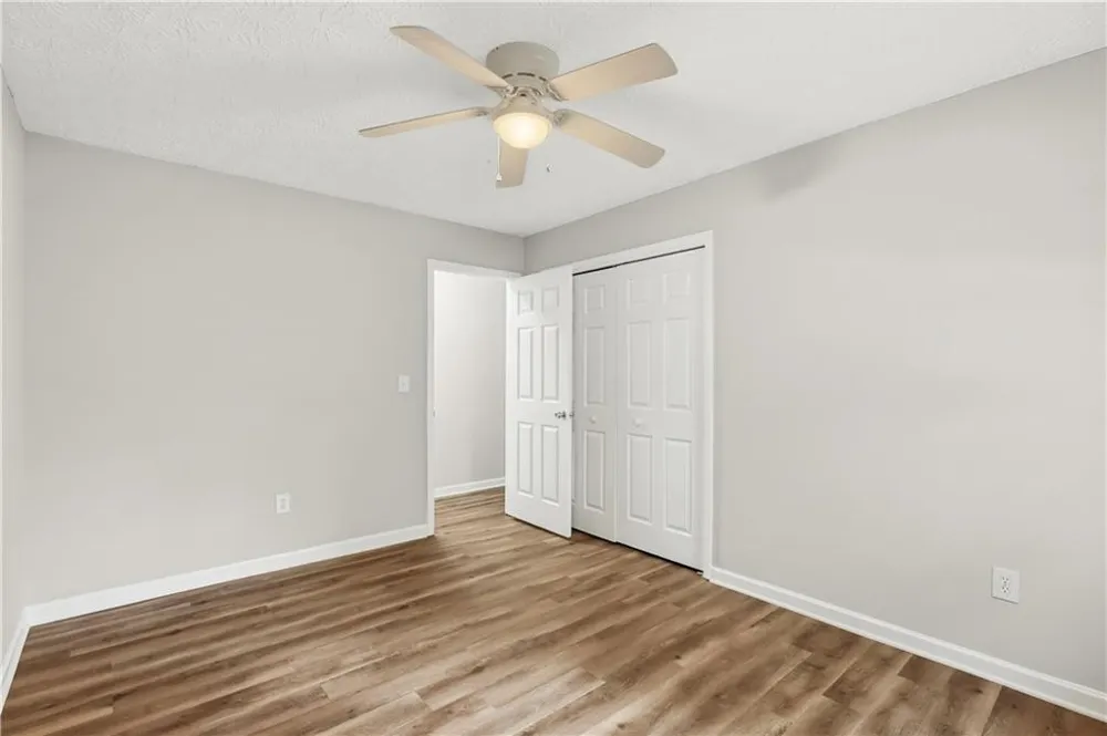 3733 Memorial Parkway NW Kennesaw, GA 30152