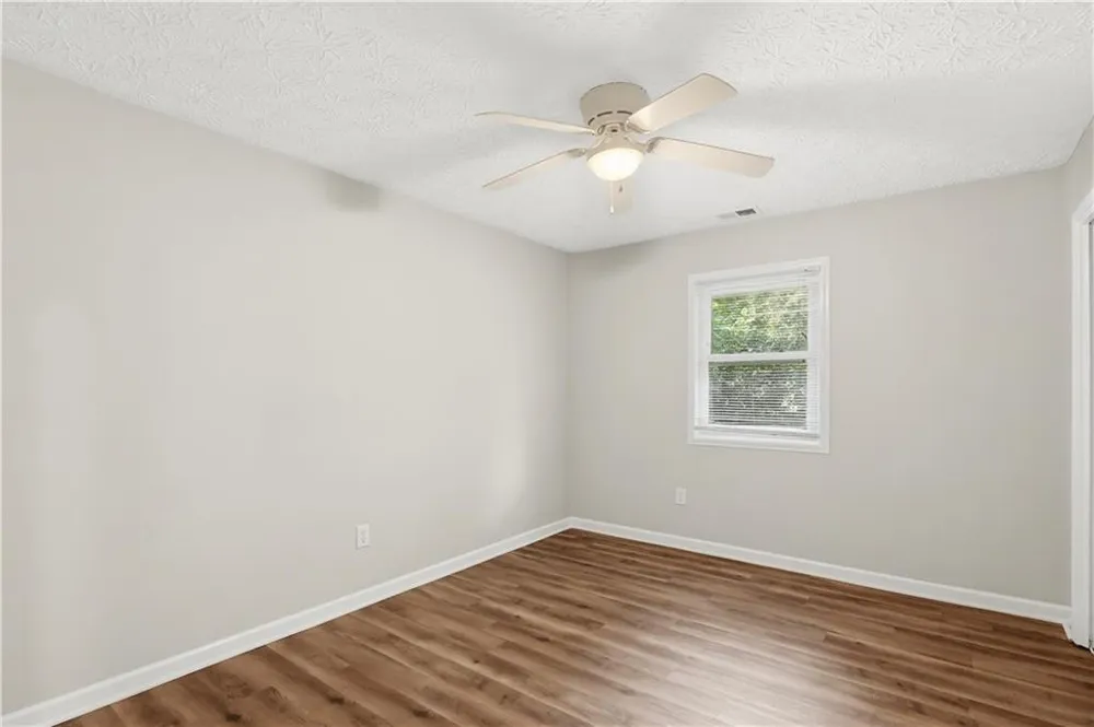 3733 Memorial Parkway NW Kennesaw, GA 30152