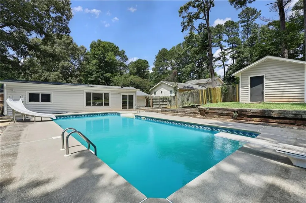 3733 Memorial Parkway NW Kennesaw, GA 30152