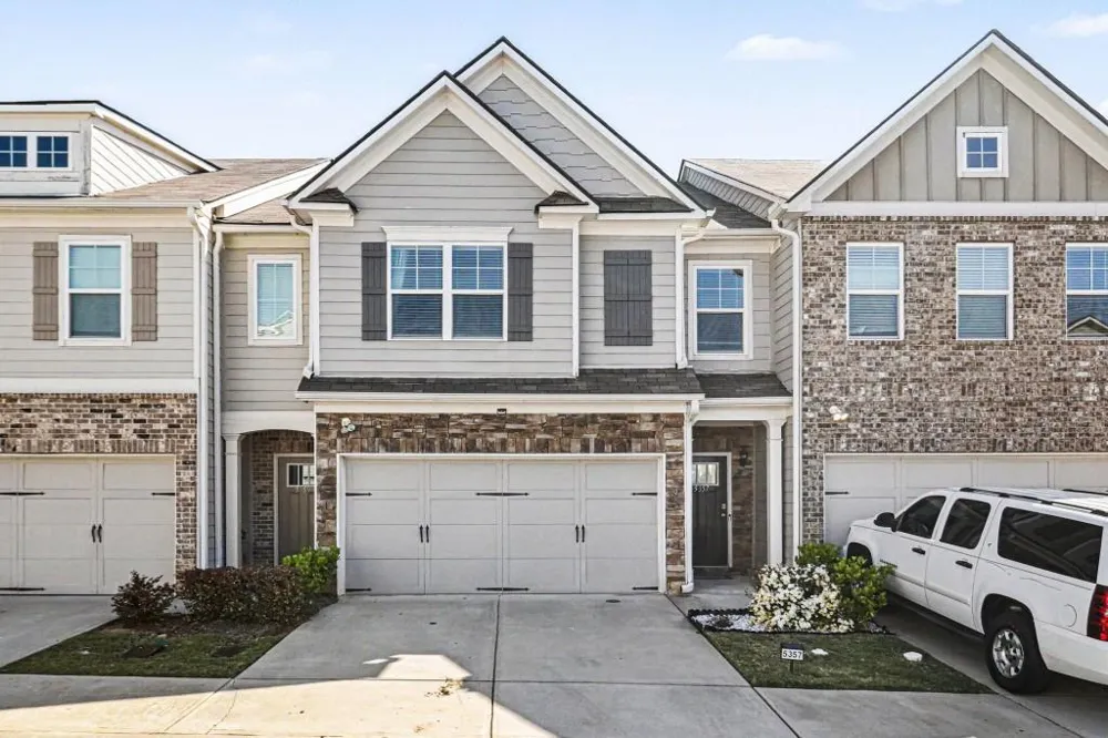 5357 Radford Fairburn, GA 30213