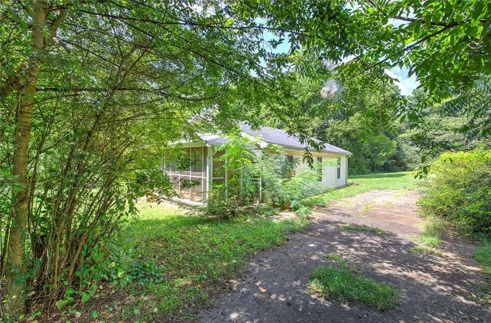 12 Corinth Road Cartersville, GA 30121
