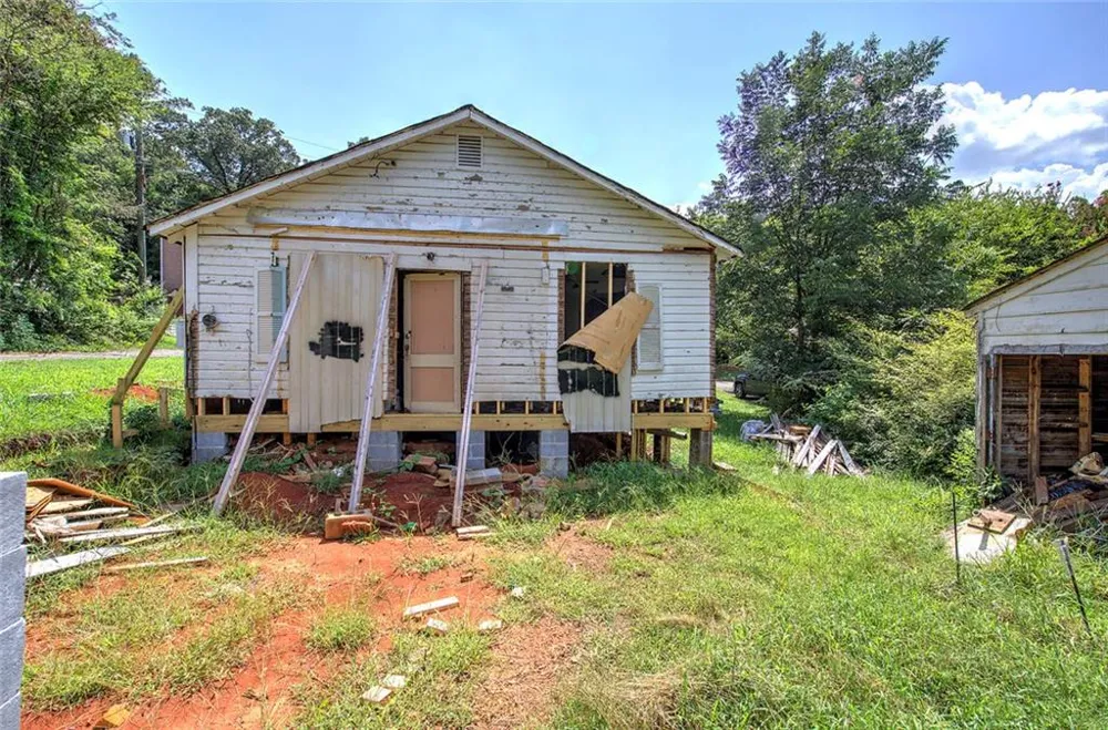 12 Corinth Road Cartersville, GA 30121