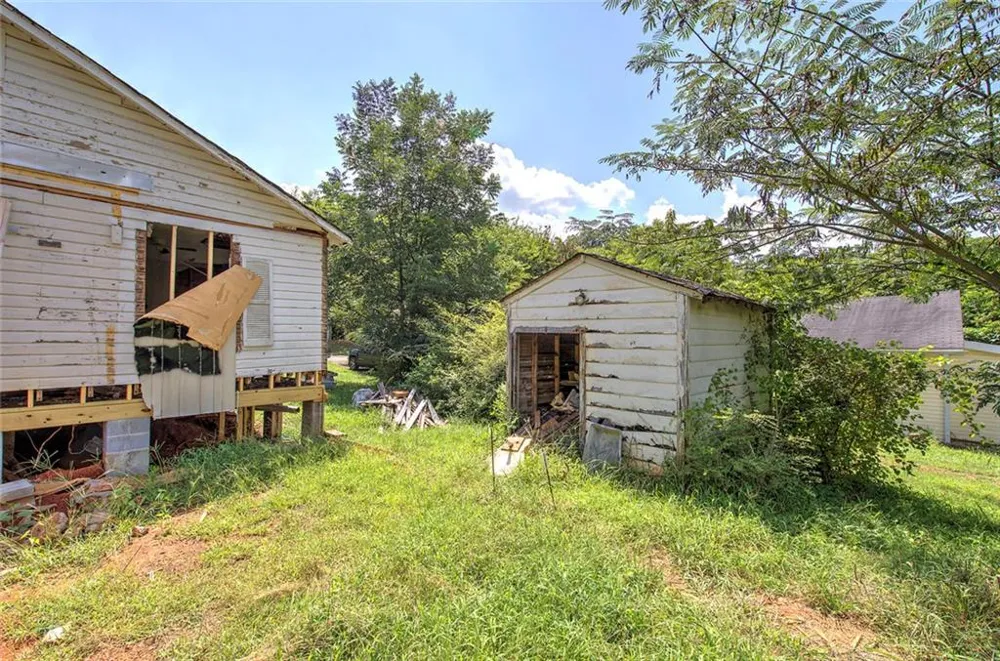 12 Corinth Road Cartersville, GA 30121