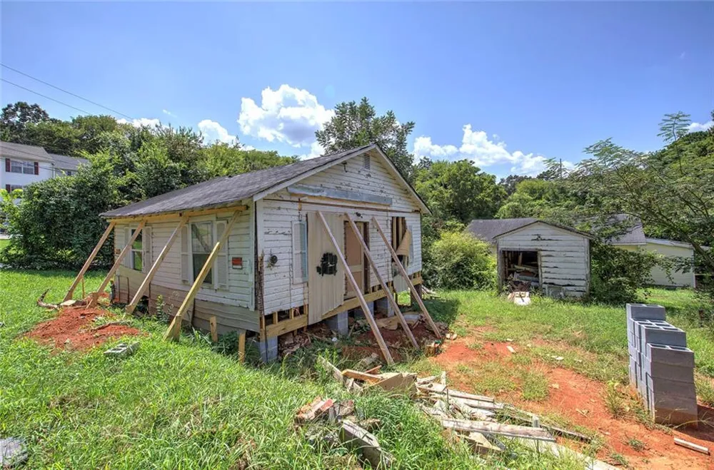 12 Corinth Road Cartersville, GA 30121