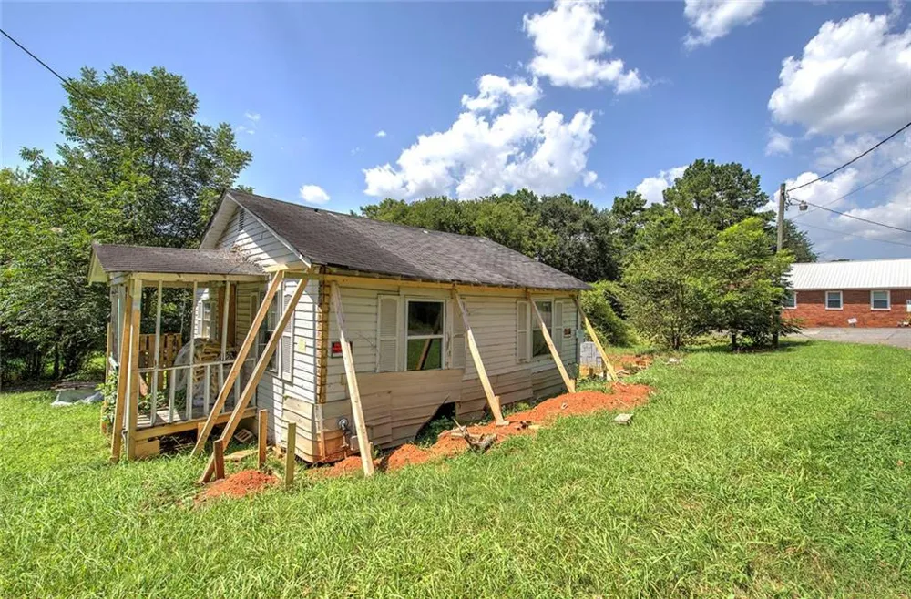 12 Corinth Road Cartersville, GA 30121