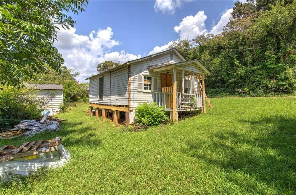 12 Corinth Road Cartersville, GA 30121