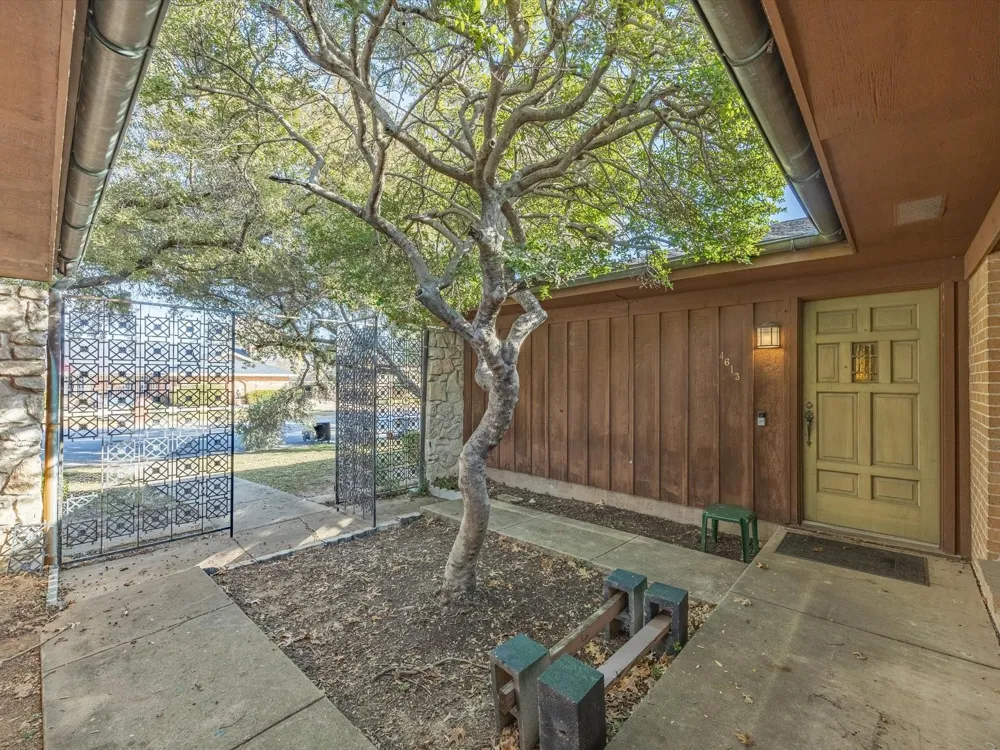 4613 Ranch View Fort Worth, TX 76109