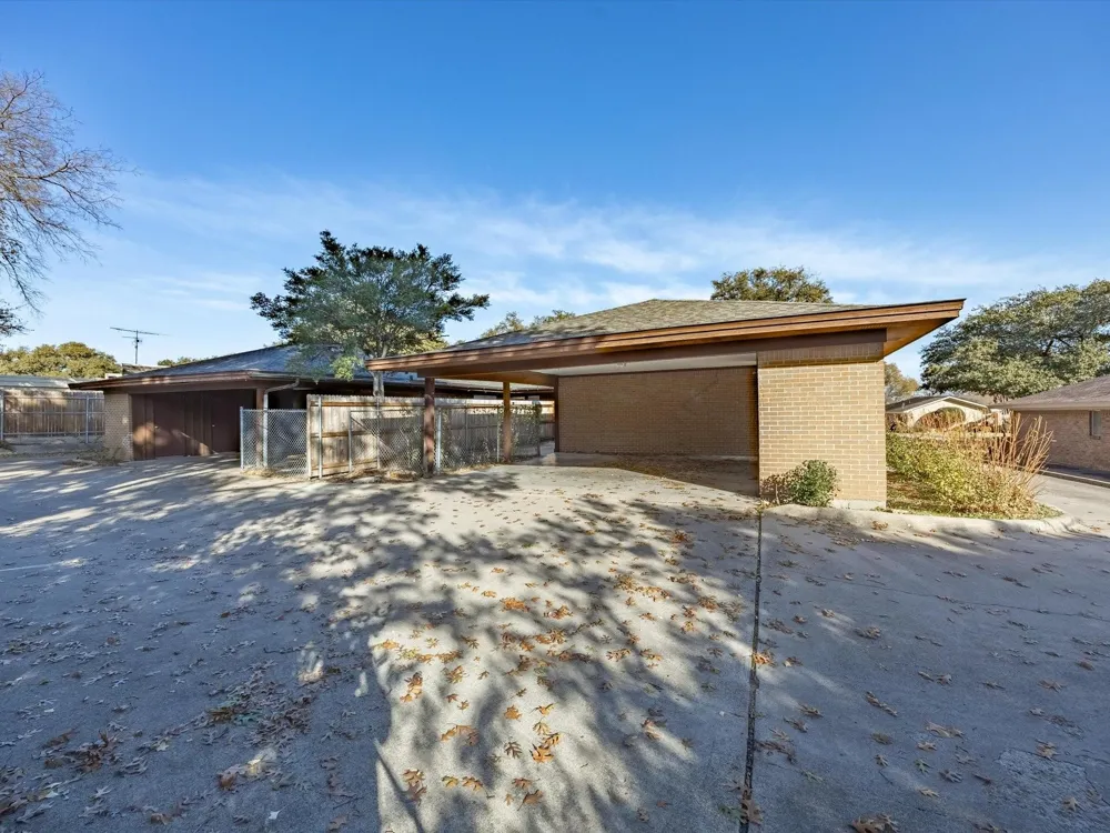 4613 Ranch View Fort Worth, TX 76109