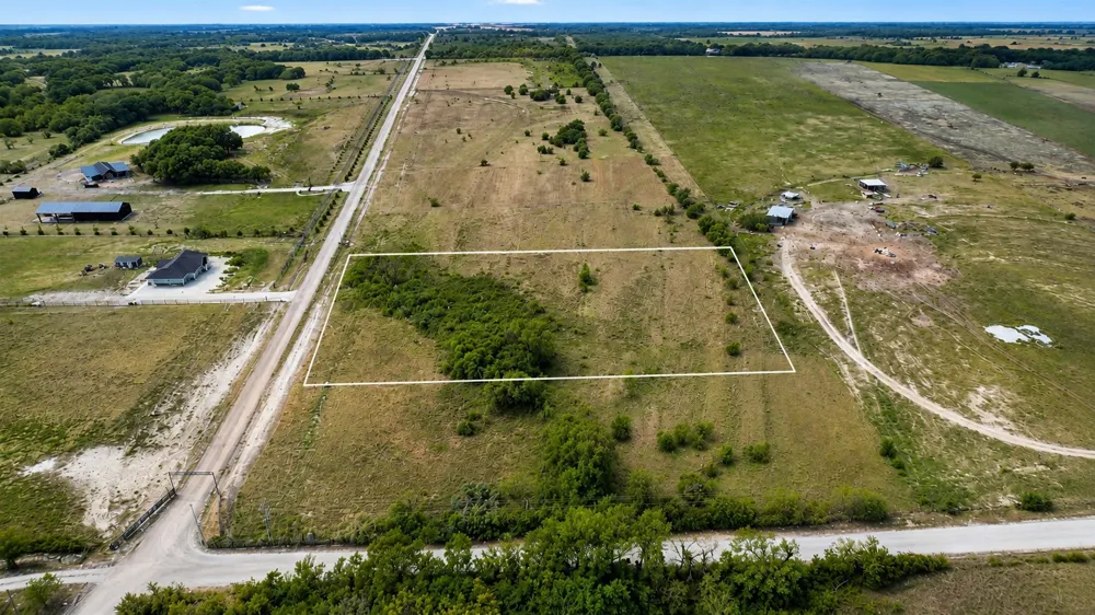 2 Longview Creek Trail Itasca, TX 76055