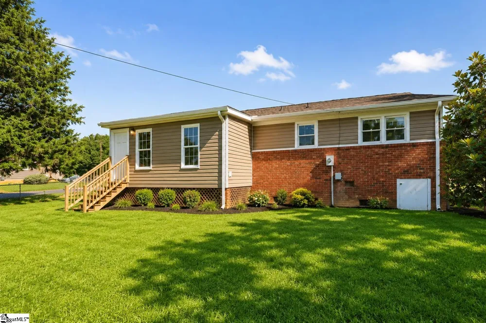 5121 New Cut Road Inman, SC 29349