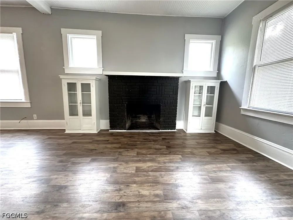 Hough Street Fort Myers, FL 33901