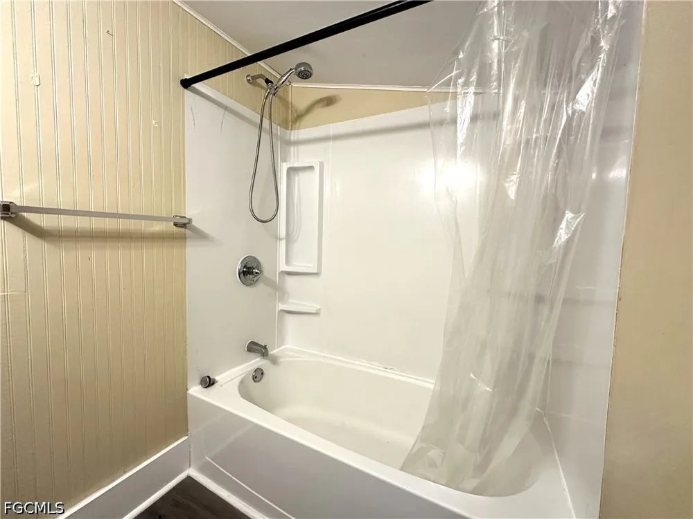 Hough Street Fort Myers, FL 33901