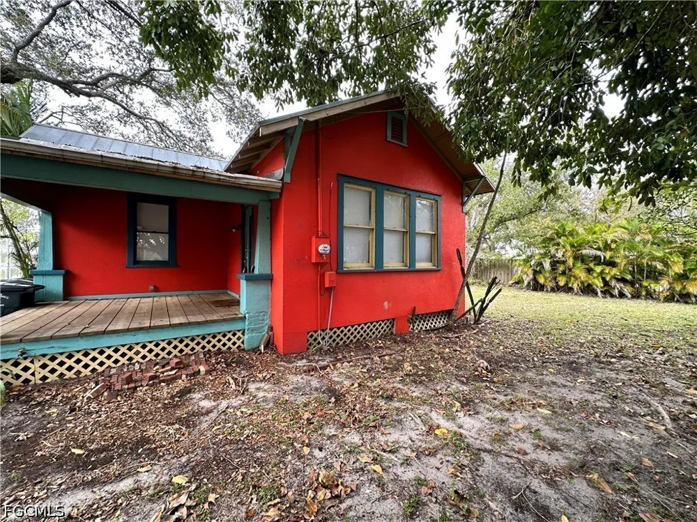 Hough Street Fort Myers, FL 33901
