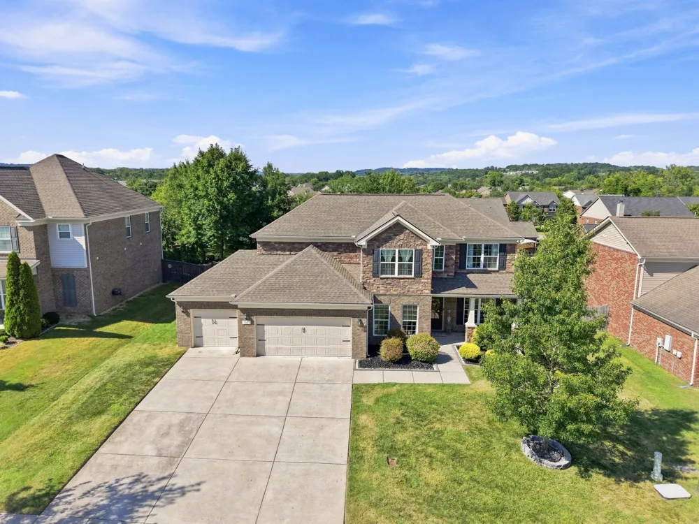 1081 Abberley Cir Hendersonville, TN 37075