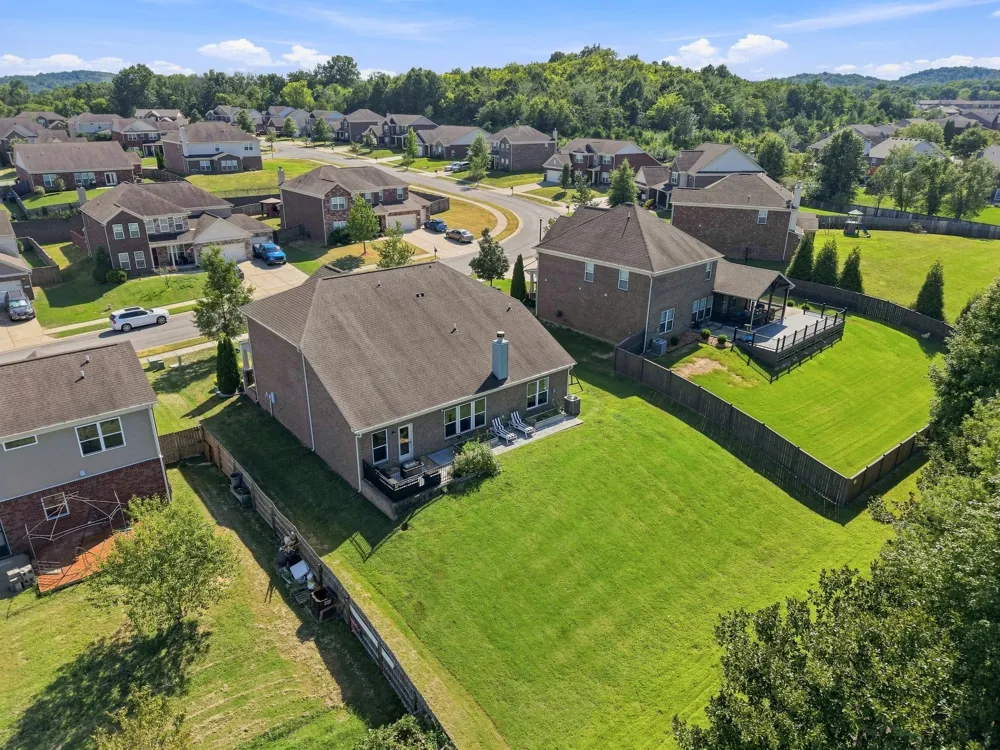 1081 Abberley Cir Hendersonville, TN 37075