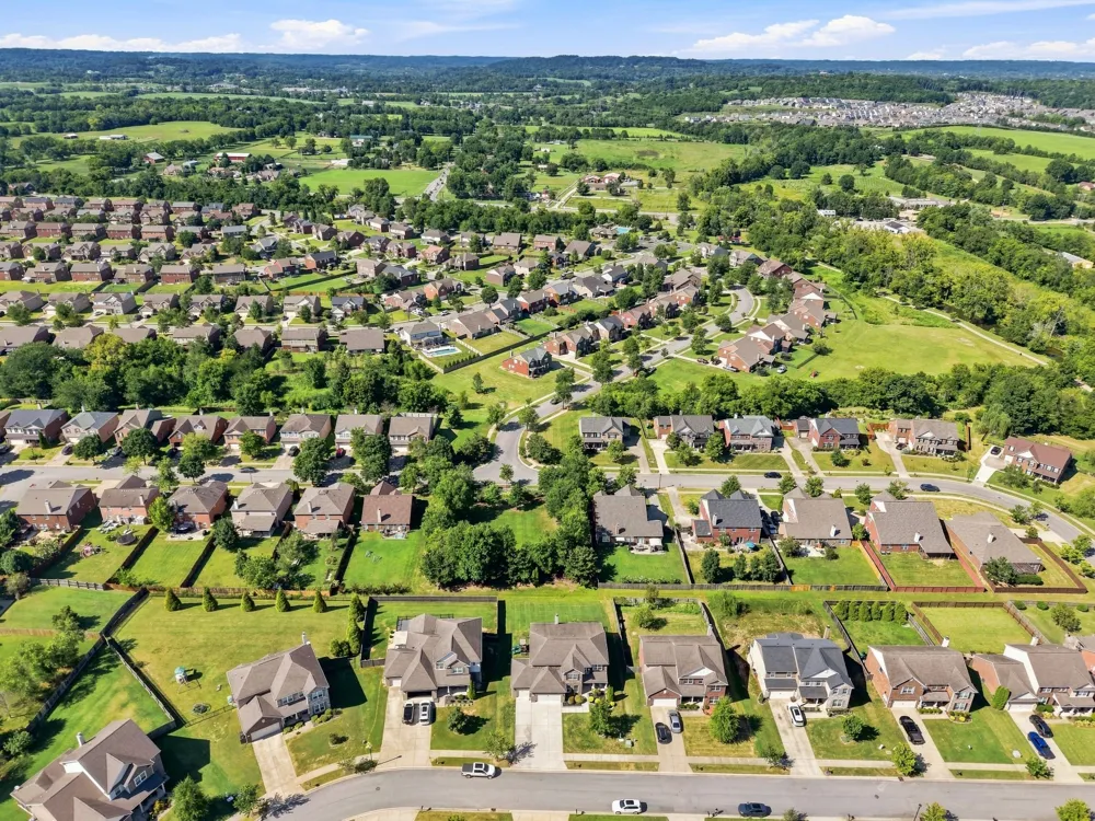 1081 Abberley Cir Hendersonville, TN 37075