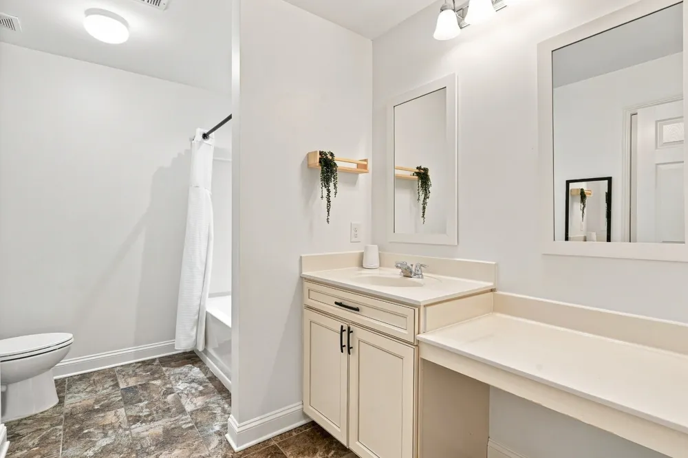 1081 Abberley Cir Hendersonville, TN 37075