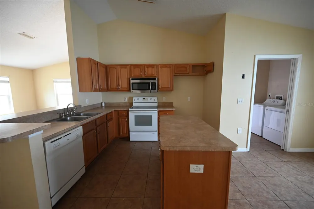 5302 SCHOOL ROAD New Port Richey, FL 34652