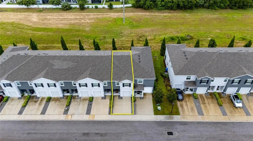 8669 FALLING BLUE PLACE Riverview, FL 33578