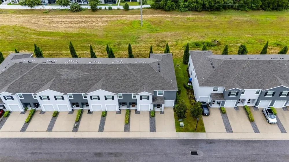 8669 FALLING BLUE PLACE Riverview, FL 33578
