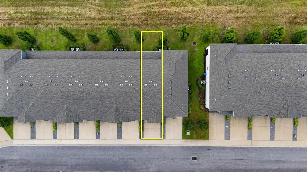 8669 FALLING BLUE PLACE Riverview, FL 33578