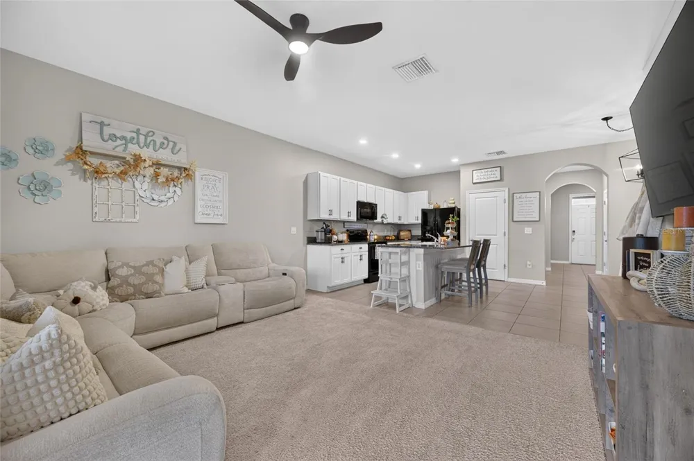 8669 FALLING BLUE PLACE Riverview, FL 33578