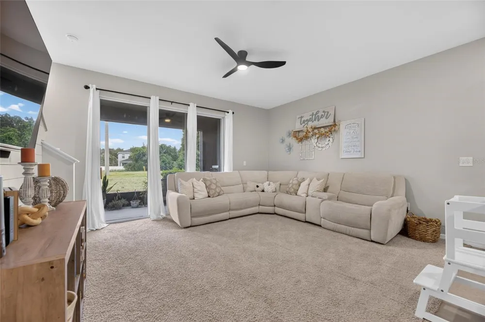 8669 FALLING BLUE PLACE Riverview, FL 33578