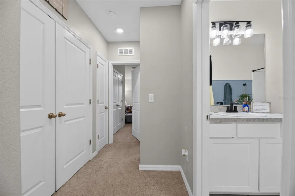 8669 FALLING BLUE PLACE Riverview, FL 33578