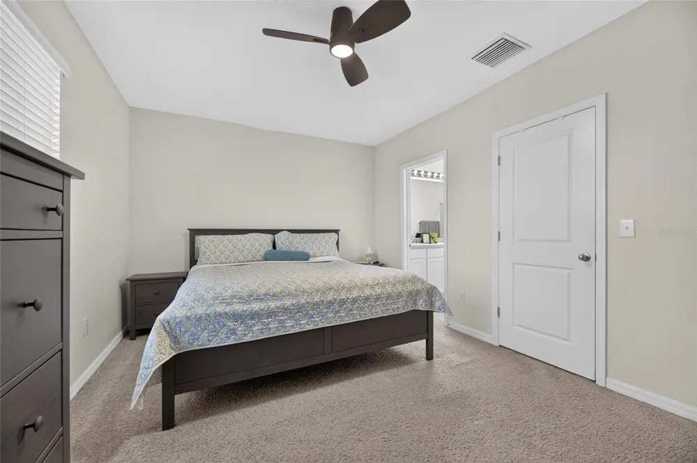 8669 FALLING BLUE PLACE Riverview, FL 33578