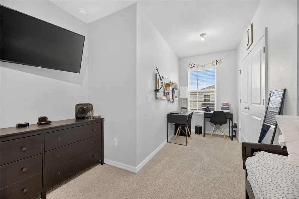 8669 FALLING BLUE PLACE Riverview, FL 33578