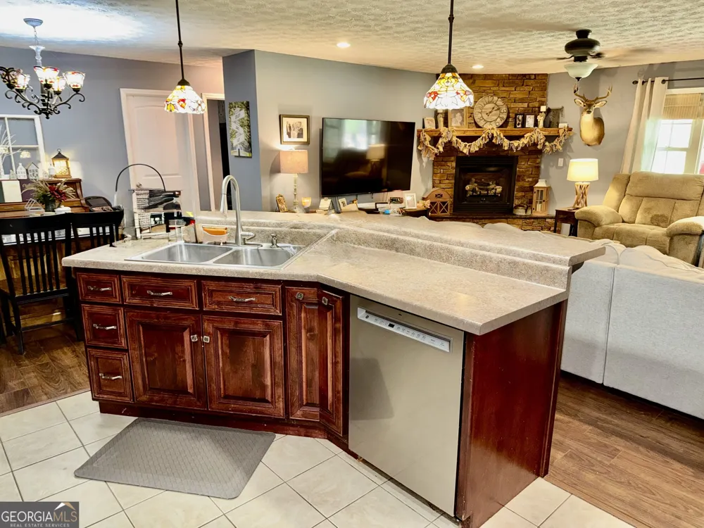 3553 Parhamtown RD Bowman, GA 30624