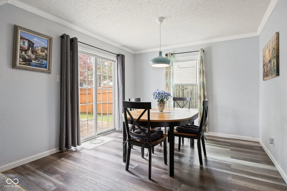 10255 Lothbury Circle Fishers, IN 46037