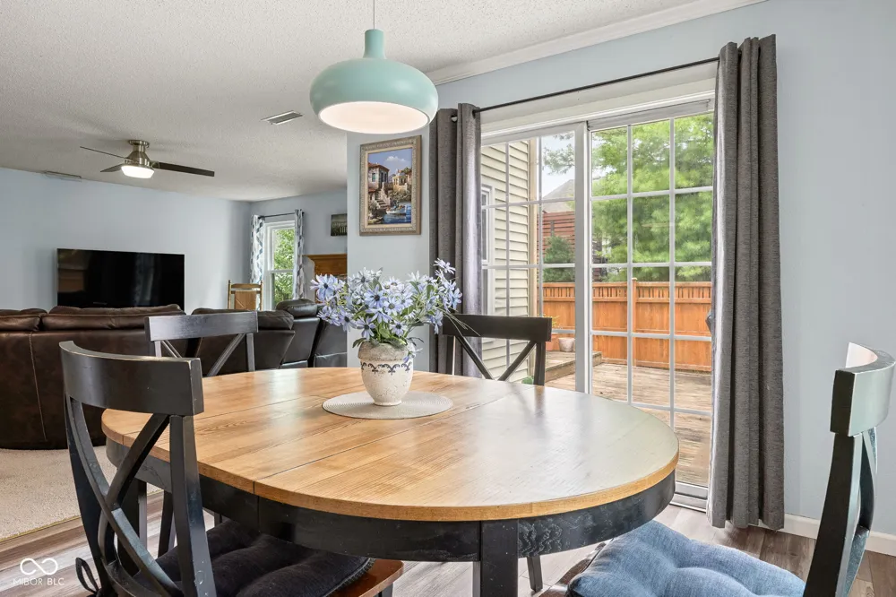 10255 Lothbury Circle Fishers, IN 46037