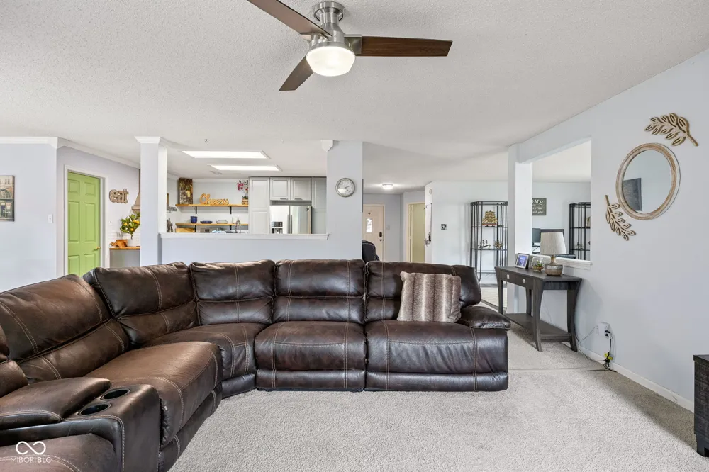 10255 Lothbury Circle Fishers, IN 46037