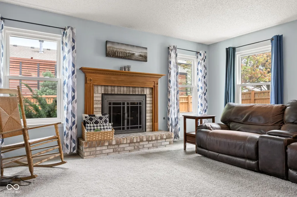 10255 Lothbury Circle Fishers, IN 46037
