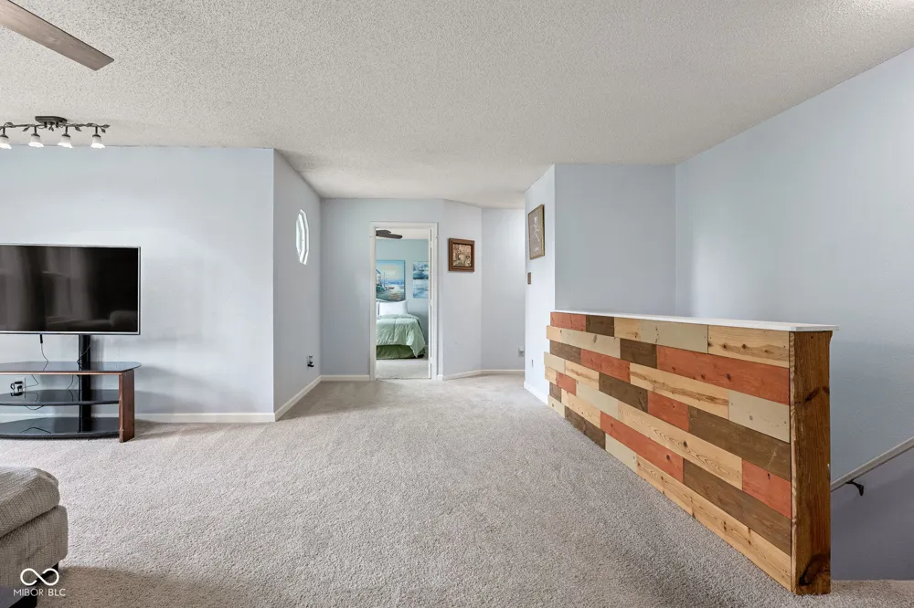 10255 Lothbury Circle Fishers, IN 46037