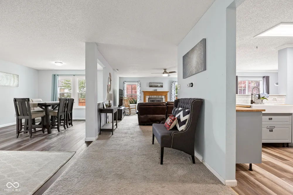 10255 Lothbury Circle Fishers, IN 46037