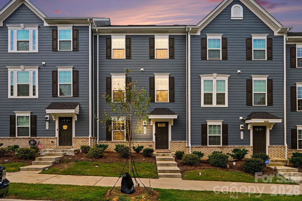 2405 Autumn Olive Lane Matthews, NC 28104