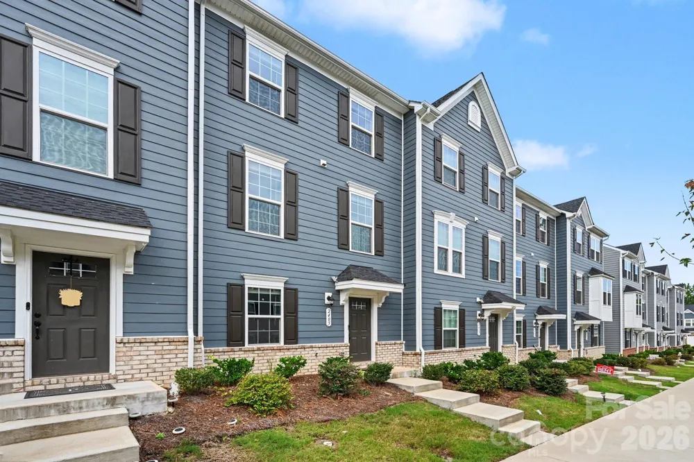 2405 Autumn Olive Lane Matthews, NC 28104
