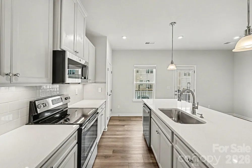 2405 Autumn Olive Lane Matthews, NC 28104