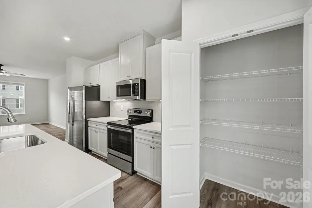 2405 Autumn Olive Lane Matthews, NC 28104