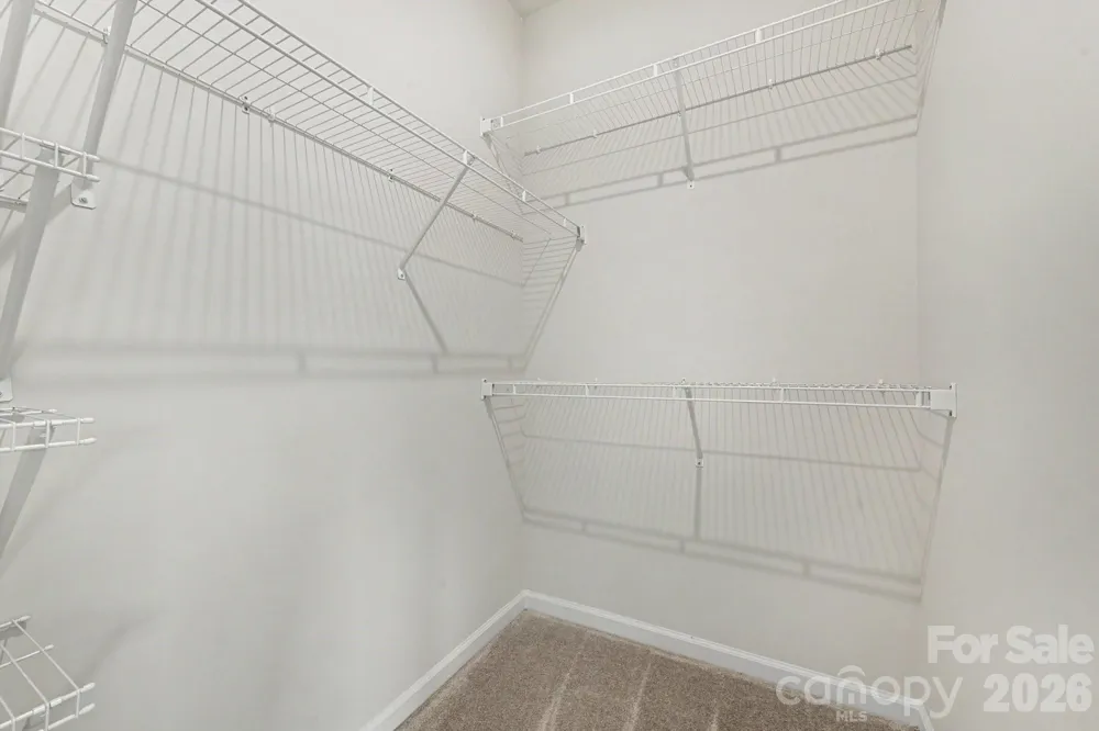 2405 Autumn Olive Lane Matthews, NC 28104