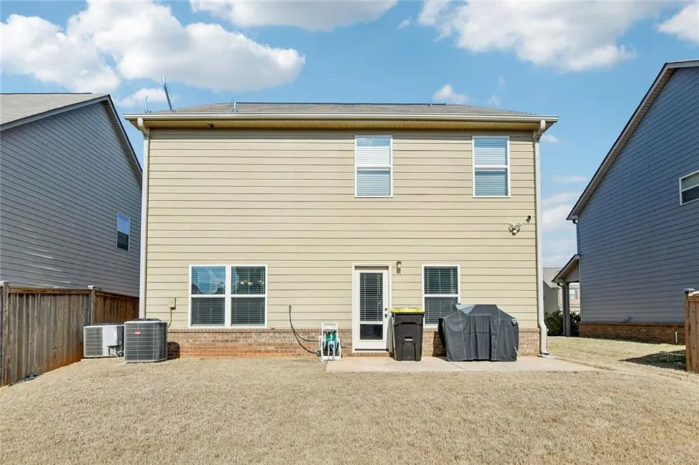 2002 Bridgewater Pass Hampton, GA 30228