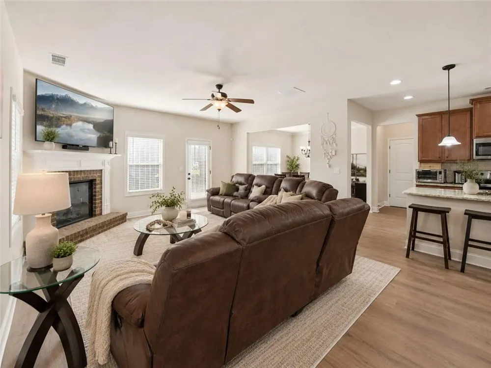 2002 Bridgewater Pass Hampton, GA 30228