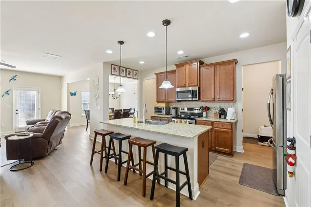 2002 Bridgewater Pass Hampton, GA 30228