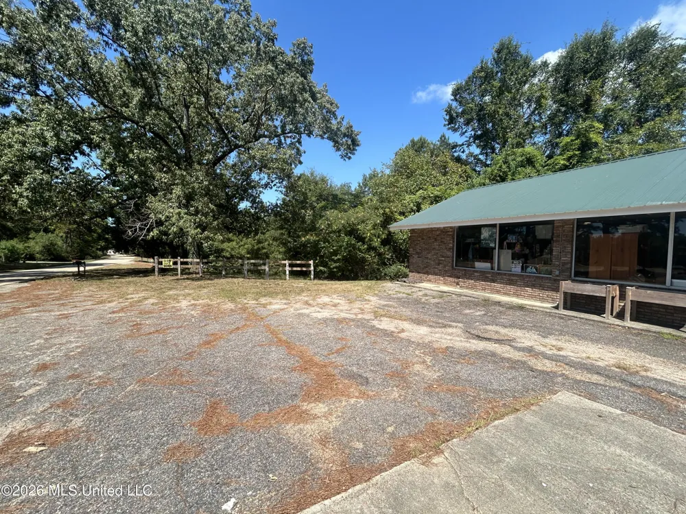510 Southgate Road Hattiesburg, MS 39401
