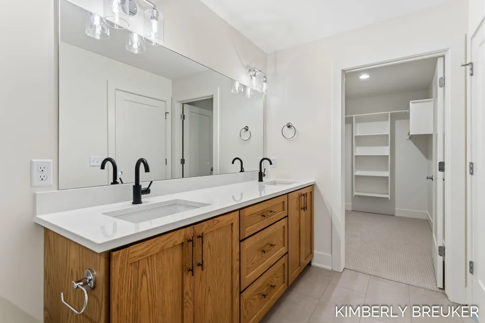 11802 Everett Avenue Allendale, MI 49401