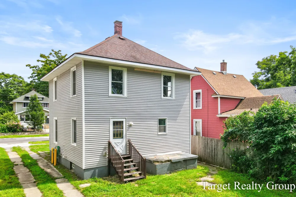 2129 Stafford Avenue SW Grand Rapids, MI 49507
