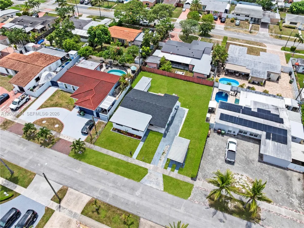 1014 W 66th St Hialeah, FL 33012