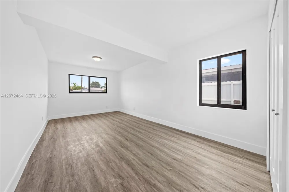 1014 W 66th St Hialeah, FL 33012